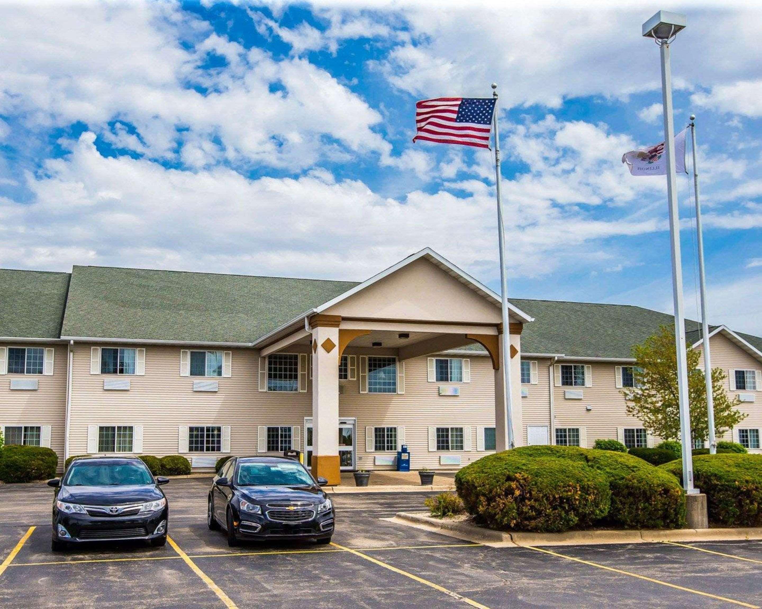 Quality Inn & Suites Dixon Near I-88 Exterior foto